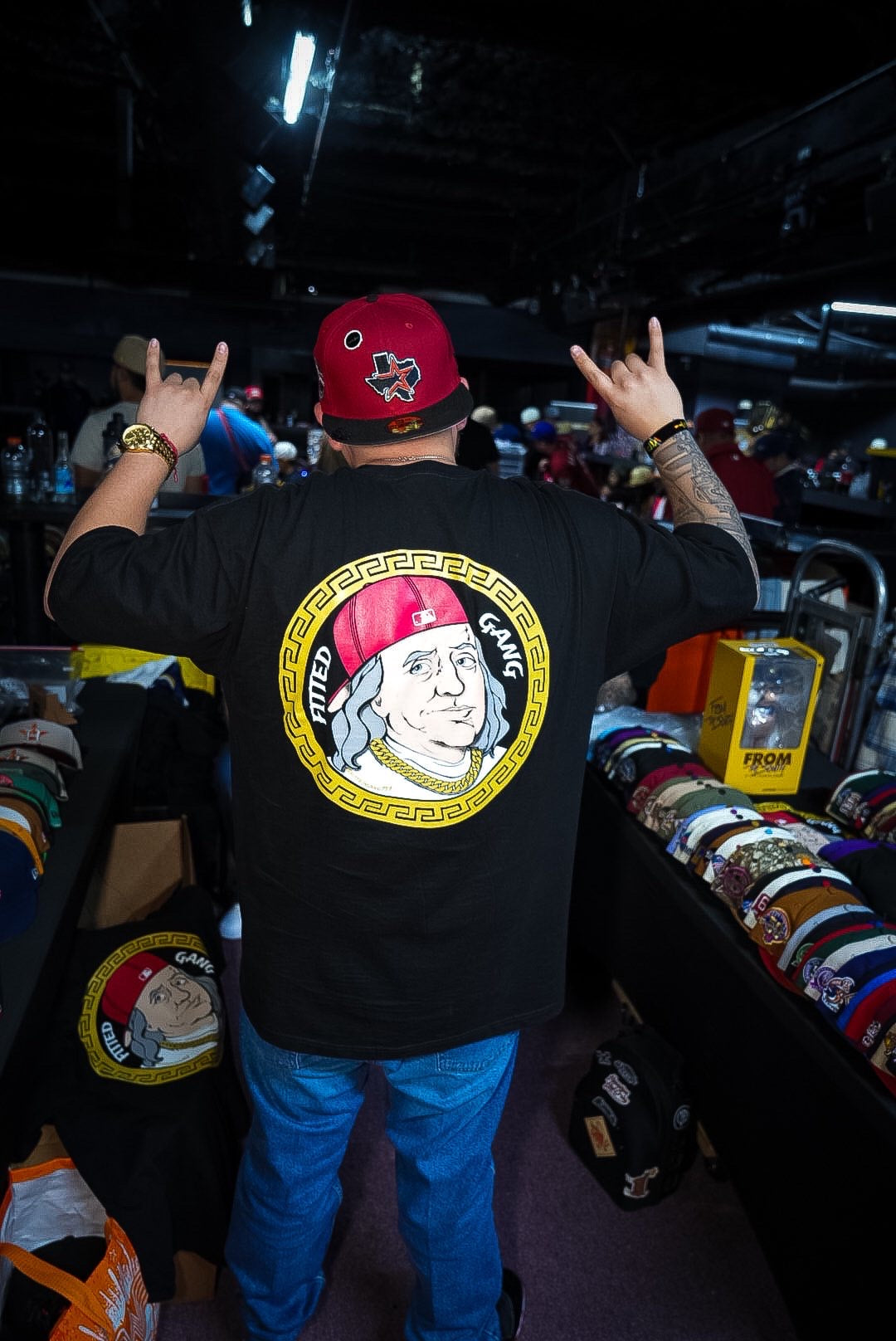 FITTED GANG TEE